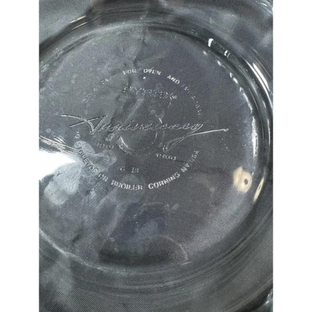 Pyrex vintage pie